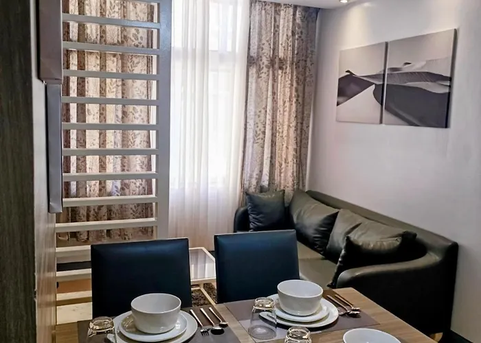 Manhattan Parkway Tower 3, Cubao * Manila
